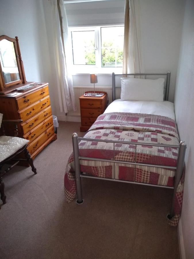 Smitten House 4 Bedroom Rhyl Eksteriør billede